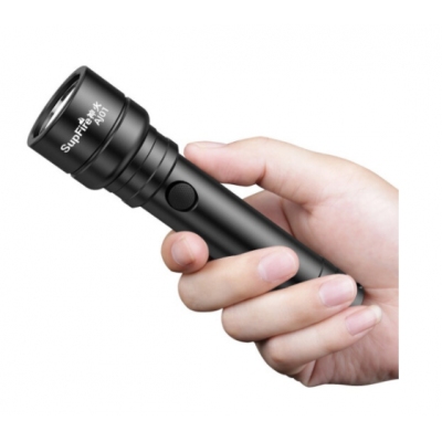 強(qiáng)光手電